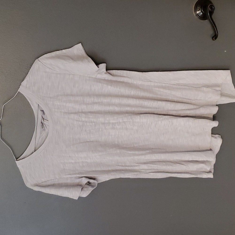 Athleta t size M